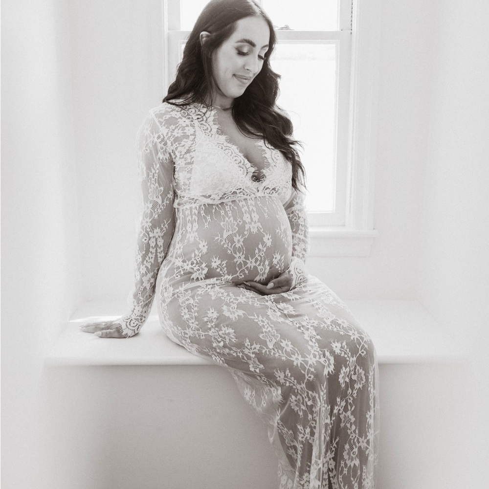 Maternity Photoshoot White Lace Gown